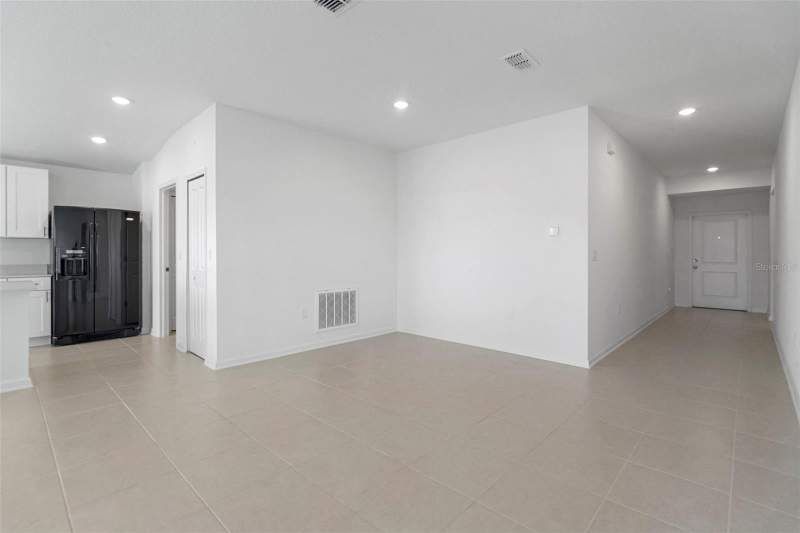 3 bedroom Single Family Residence at 1278 Belle Isle Lane, Integrated Lpga Ph B, Daytona Beach — photo 4