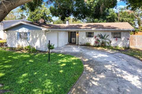 8253 137Th Lane, home for sale in Seminole 33776
