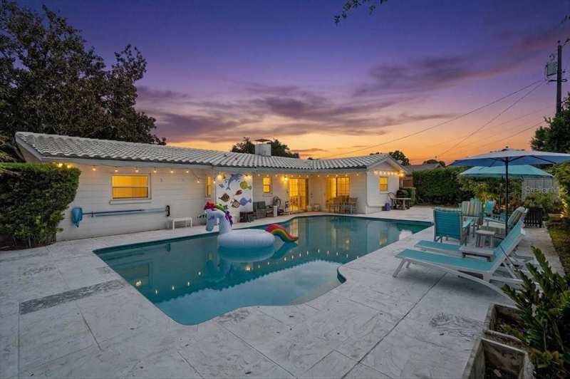 3 bedroom Single Family Residence at 3432 79th Street, Banks Martha C Sub, St Petersburg — photo 1