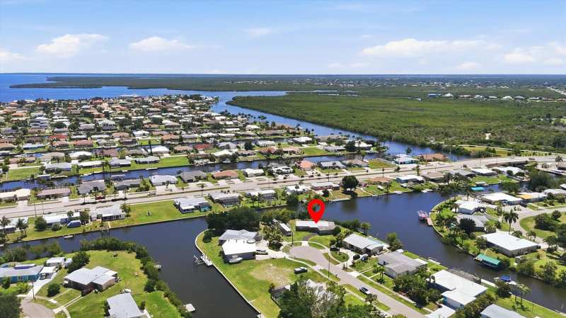 3 bedroom Single Family Residence at 108 Buckeye Avenue, Port Charlotte Sec 006, Port Charlotte — photo 1