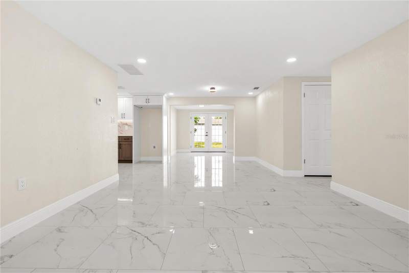 3 bedroom Single Family Residence at 3041 Holiday Lake Drive, Holiday Lake Estates, Holiday — photo 4