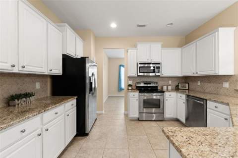 13589 Hunters Point Street, Spring Hill FL - photo 14 of 44