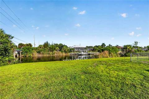 9150 Arrid Circle, Port Charlotte FL - photo 17 of 44