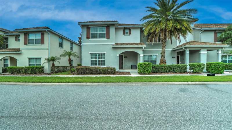 5 bedroom Townhouse at 4882 Clock Tower Drive, Storey Lake Ph 1B-2A, Kissimmee — photo 1