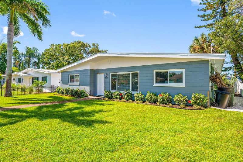 2 bedroom Single Family Residence at 2805 46th Street, Burns F J Realty Cos Rev, Gulfport — photo 1