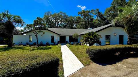 2889 Hammock Drive, home for sale in Plant City 33566