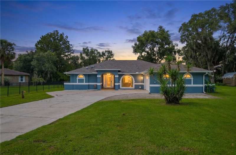 3 bedroom Single Family Residence at 9570 E Tsala Apopka Drive, Floral City, Floral City — photo 1