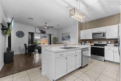 1717 Retreat Circle, Clermont FL - photo 8 of 39