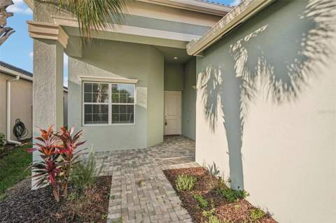 4838 Sevilla Shores Drive, Wimauma FL - photo 8 of 53