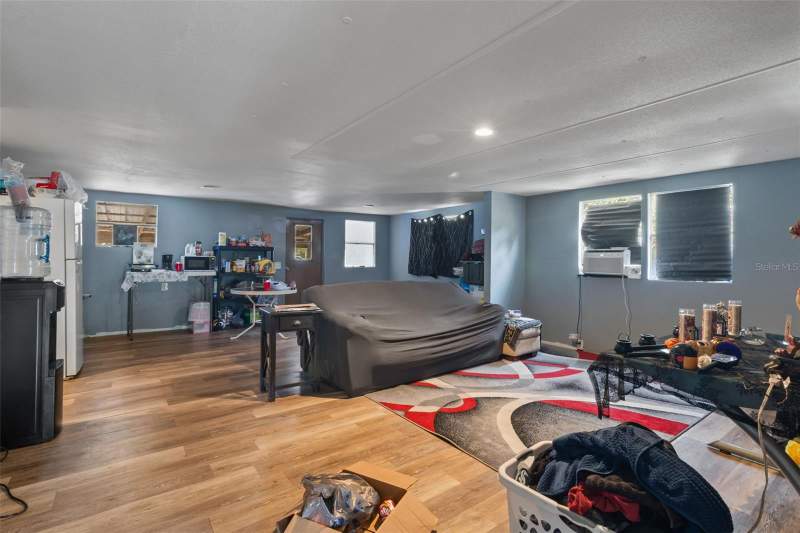2 bedroom Mobile Home at 2507 NW Garvin Avenue, Genes Little Acres, Arcadia — photo 5