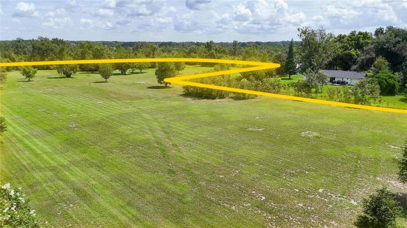 3 bedroom Mobile Home at 2452 Welcome Road, Unplatted, Lithia — photo 3