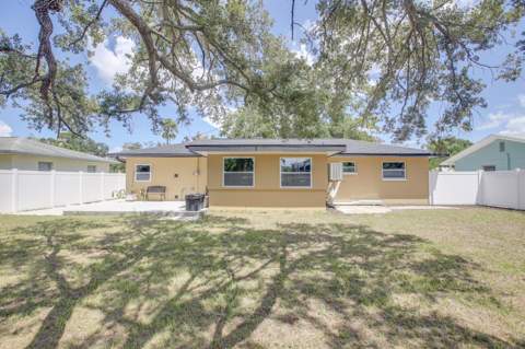 9046 3rd Street, St Petersburg FL - photo 12 of 47