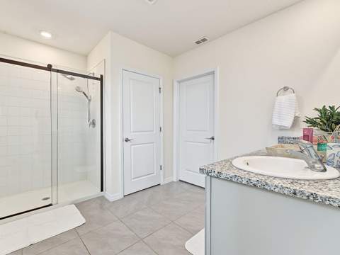36013 Ellsworth Place, Zephyrhills FL - photo 19 of 26
