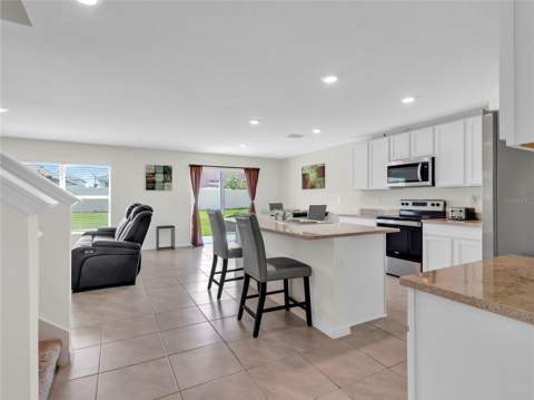 16531 Windmill Forge Pass, Wimauma FL - photo 8 of 60