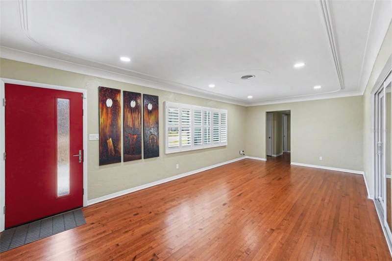 3 bedroom Single Family Residence at 4660 22nd Avenue, West Shadow Lawn, St Petersburg — photo 4