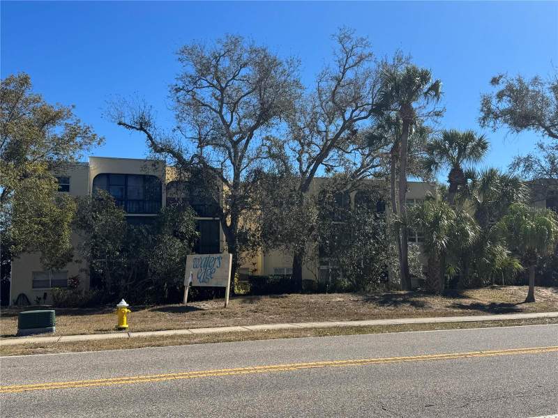 2 bedroom Condominium at 11485 Oakhurst Road #-211, Waters Edge 1 Condo, Largo — photo 2