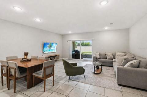 4729 Coral Castle Drive, Kissimmee FL - photo 7 of 32
