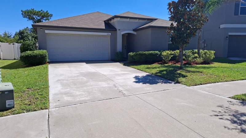 4 bedroom Single Family Residence at 12903 Wildflower Meadow Drive, Triple Crk Ph 6 Village H, Riverview — photo 2