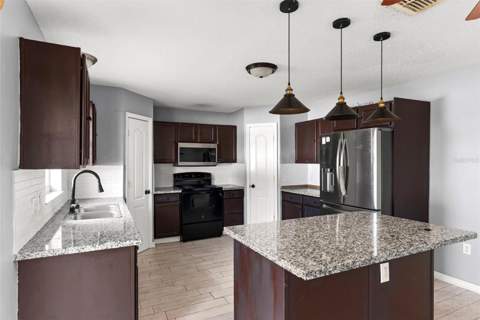 257 Vervain Avenue, Davenport FL - photo 13 of 30