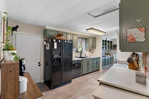 12041 Fairway Avenue, Brooksville FL - photo 9 of 42