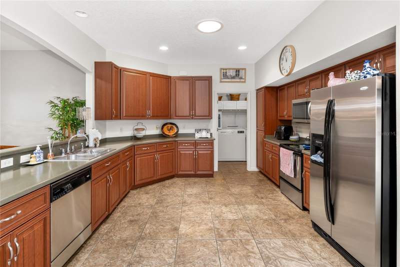 3 bedroom Single Family Residence at 3393 Baltic Sea Boulevard, Tavares Royal Harbor Ph 05, Tavares — photo 2