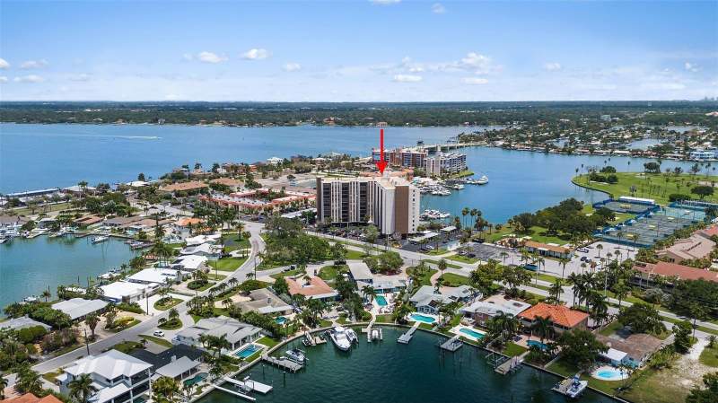 3 bedroom Condominium at 10355 Paradise Boulevard #1010-1011, Paradise Island Towers Condo, St Petersburg — photo 3