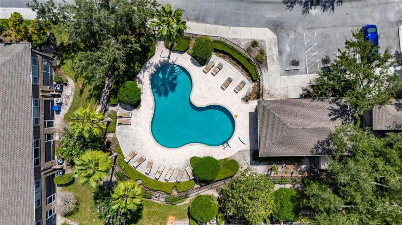 2 bedroom Townhouse at 9831 Blue Palm Way, Townhomes At Sabal Pointe, Tampa — photo 3