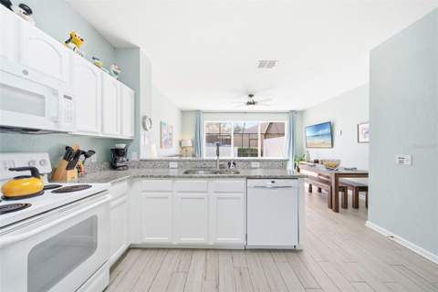 2556 Renshaw Street, Kissimmee FL - photo 13 of 26