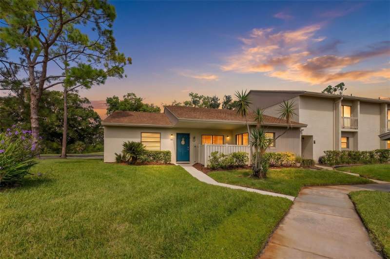 3 bedroom Villa at 180 Tads Trail, East Lake Woodlands Cluster Homes, Oldsmar — photo 2