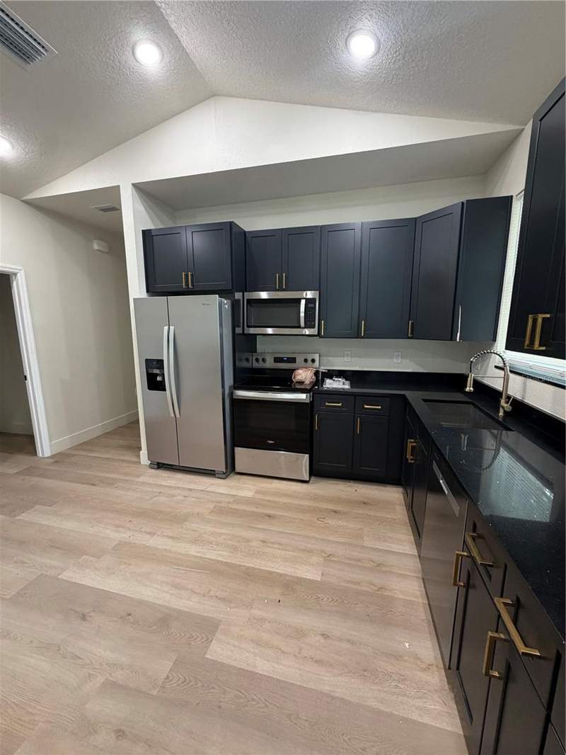 3 bedroom Single Family Residence at 2352 Ross Street, Gilchrist Add To Kissimmee, Kissimmee — photo 2