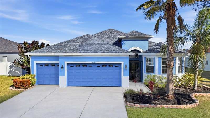 4 bedroom Single Family Residence at 13230 Graham Yarden Drive, South Fork Unit 9, Riverview — photo 1
