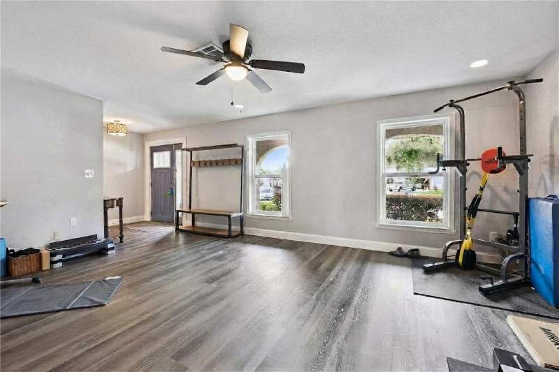 4 bedroom Single Family Residence at 2228 King Charles Court, Winter Woods Unit 03, Winter Park — photo 3