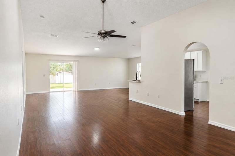 3 bedroom Single Family Residence at 13402 Copper Head Drive, Boyette Creek Ph 1, Riverview — photo 3