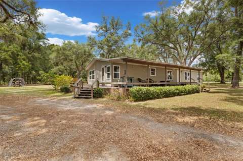 6689 SE 55Th Street, home for sale in Trenton 32693