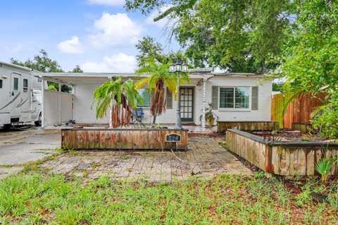 824 67Th Street, home for sale in St. Petersburg 33707