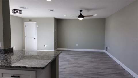5623 80th St N #510, St Petersburg FL - photo 8 of 28