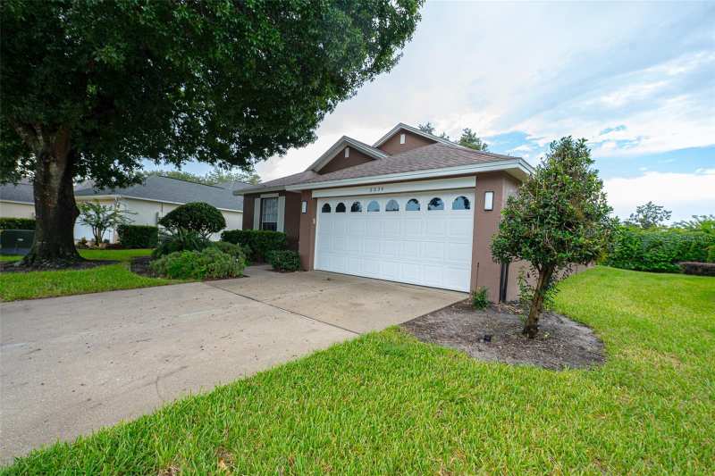 2 bedroom Single Family Residence at 8034 Arcadian Court, Mt Dora Country Club Mt Dora Ph 02-8, Mount Dora — photo 1
