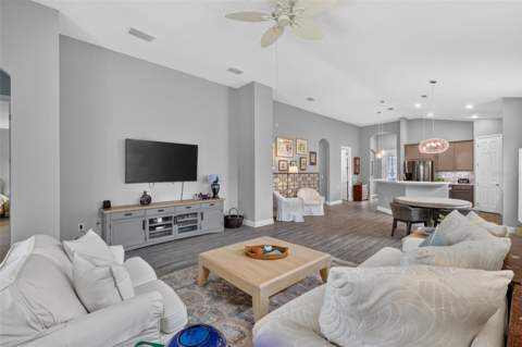 8220 Bridgeport Bay Circle, Mount Dora FL - photo 22 of 48