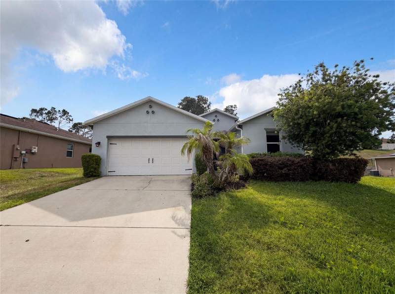 3 bedroom Single Family Residence at 10029 WEATHERS LOOP, HIGHLAND GROVES PH II SUB, CLERMONT — photo 1