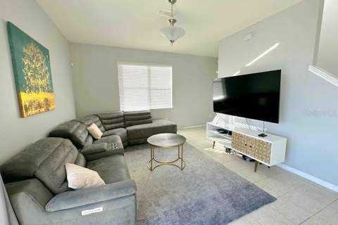 471 Las Fuentes Drive, Kissimmee FL - photo 6 of 24