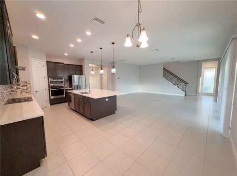 11277 Rustic Timber Loop, San Antonio FL - photo 14 of 55