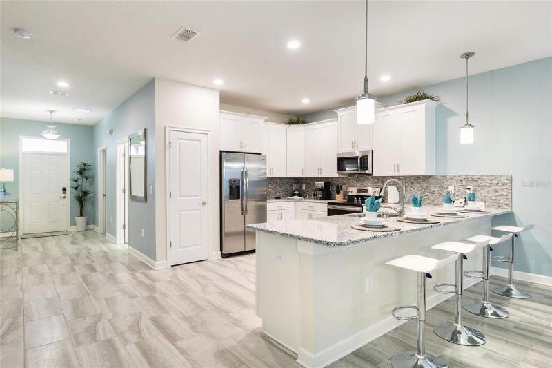 8 bedroom Single Family Residence at 9045 Stinger Drive, Stoneybrook South Ph J-2 & J-3, Davenport — photo 5