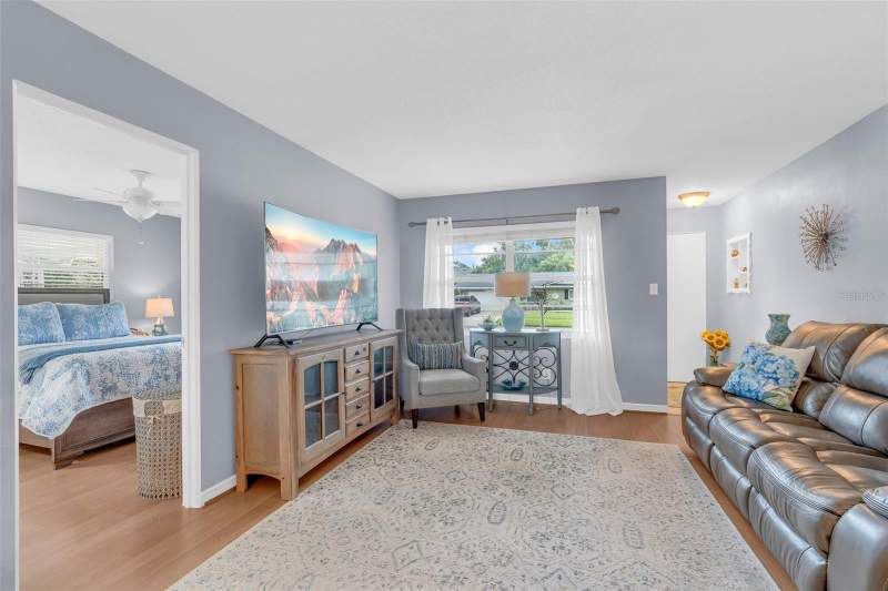 3 bedroom Single Family Residence at 2221 E Harding St, Cloverdale Heights, Orlando — photo 5