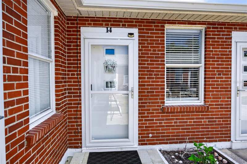 1 bedroom Condominium at 908 Villas Drive #14, Venice Villas, Venice — photo 1