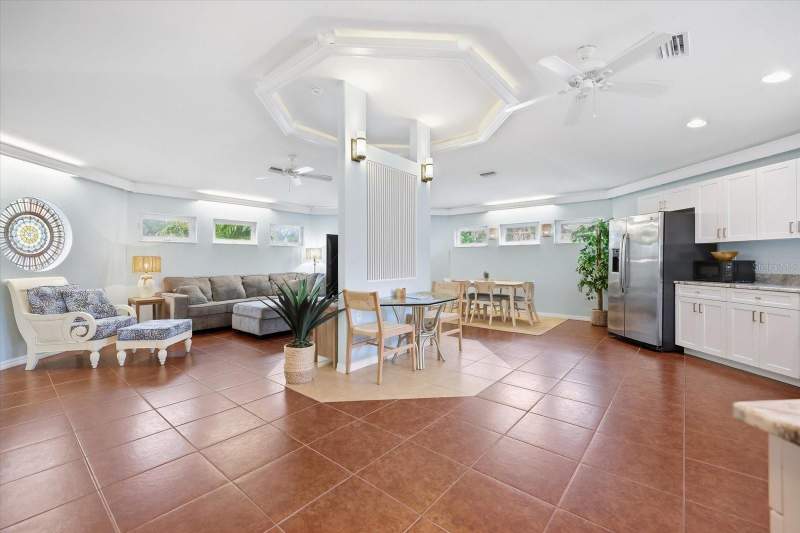 2 bedroom Single Family Residence at 842 Guild Drive, Country Club Estates, Venice — photo 5