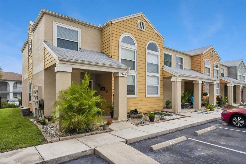 2 bedroom Condo - Hotel at 2448 Summerfield Way, Summerfield Twnhms, Kissimmee — photo 3