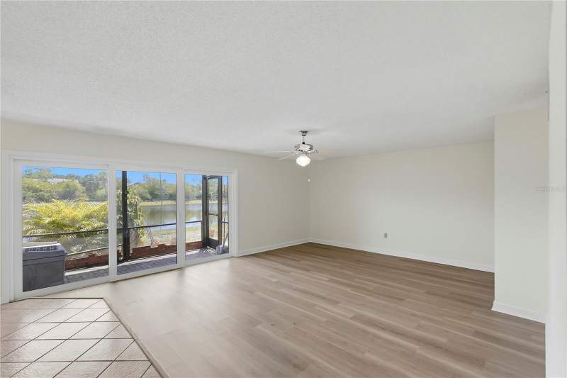 2 bedroom Condominium at 724 115 Avenue #2205, Peppertree Lake Condo, St Petersburg — photo 4