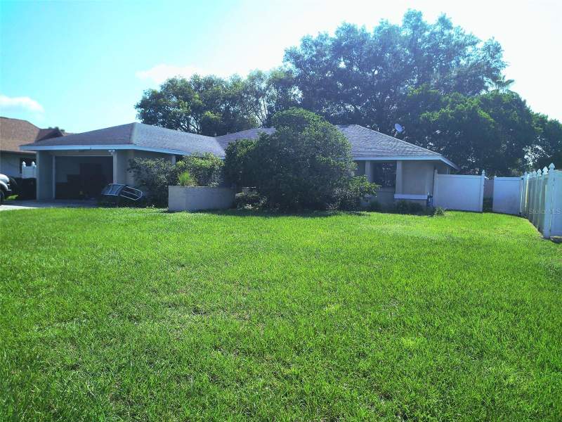 3 bedroom Single Family Residence at 2419 Amberly Avenue, Rocket City, Orlando — photo 2