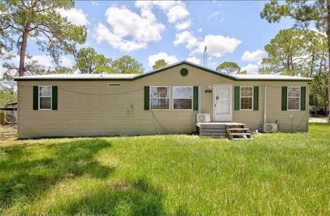 201 E Maxanna, home for sale in Sebring 33875