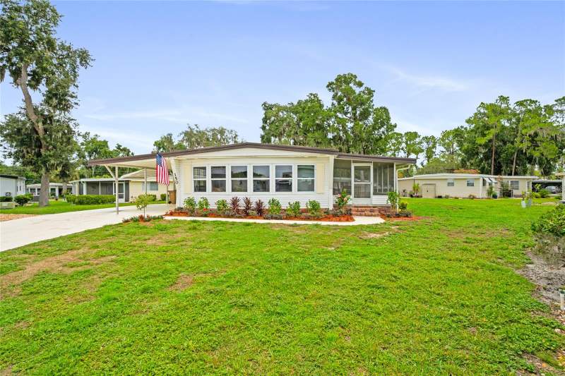 2 bedroom Mobile Home at 150 Azalea Trail, Hawthorne At Leesburg A Coop, Leesburg — photo 3